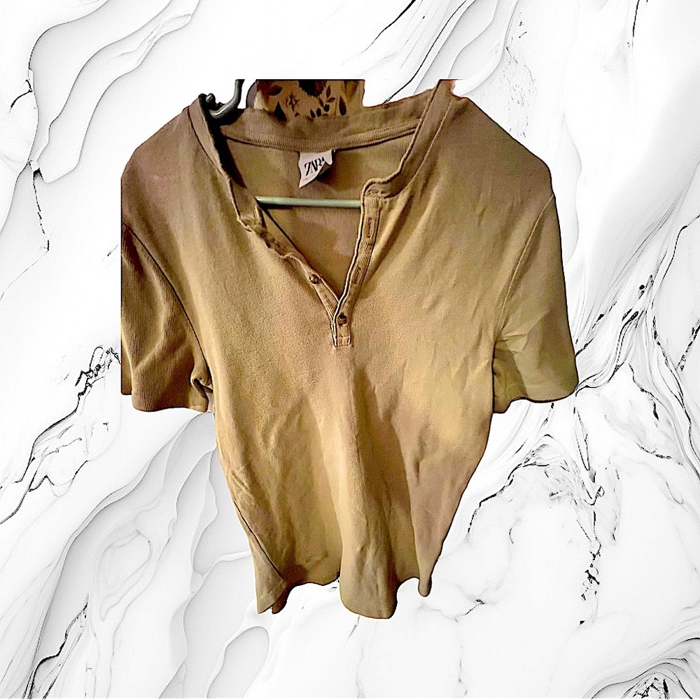 Zara Men’s Large Short Sleeve Henley Shirt